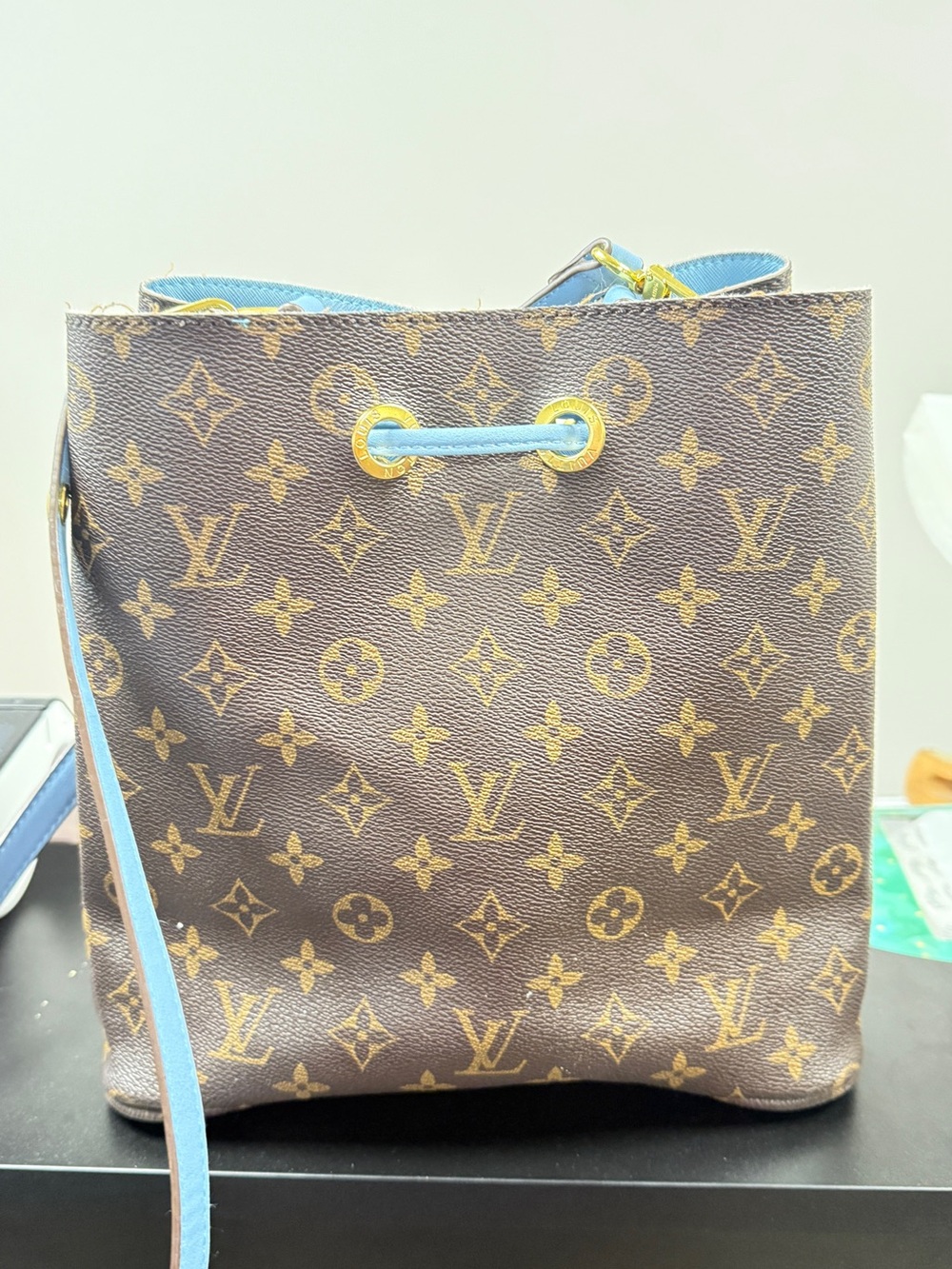 Louis Vuitton Monogram Canvas with Light Blue Trim Bucket Shoulder Bag - Picture 4 of 5
